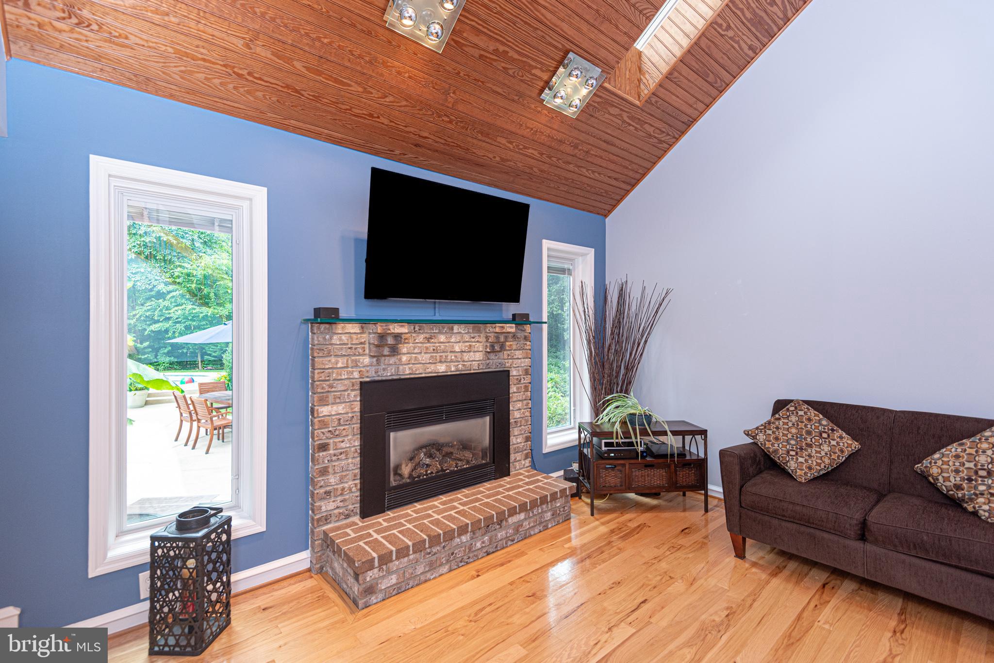 11 FOREST RIDGE