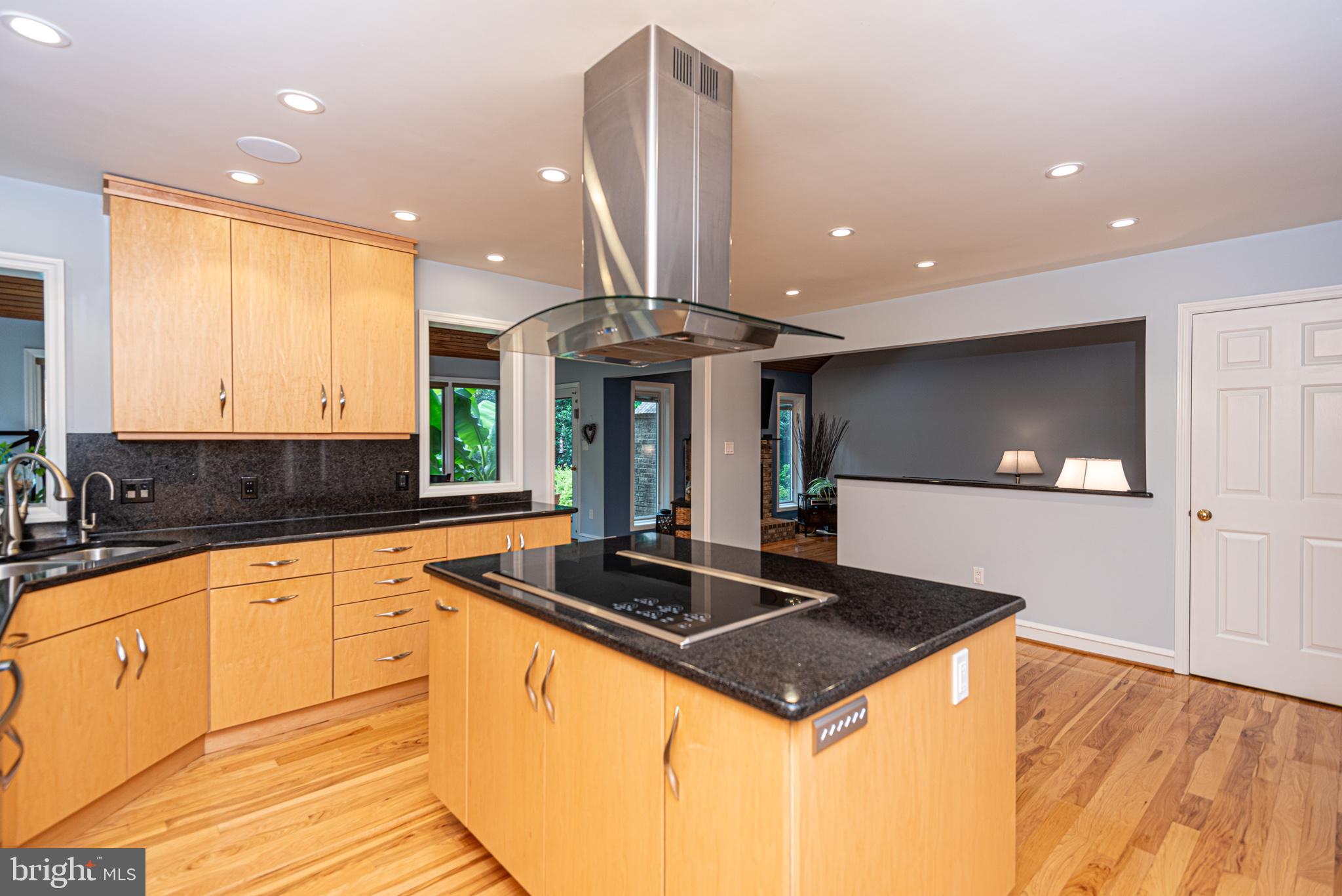 11 FOREST RIDGE