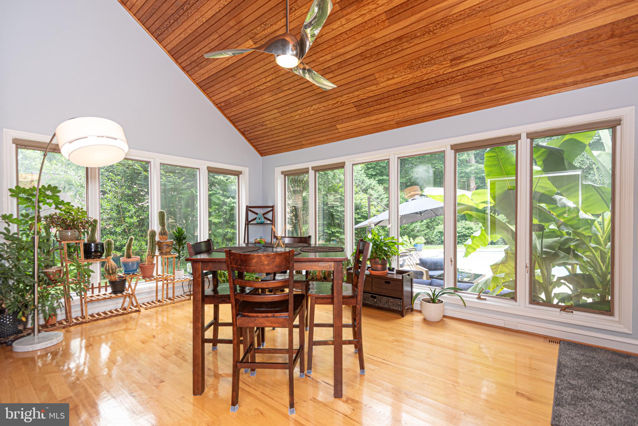 11 FOREST RIDGE