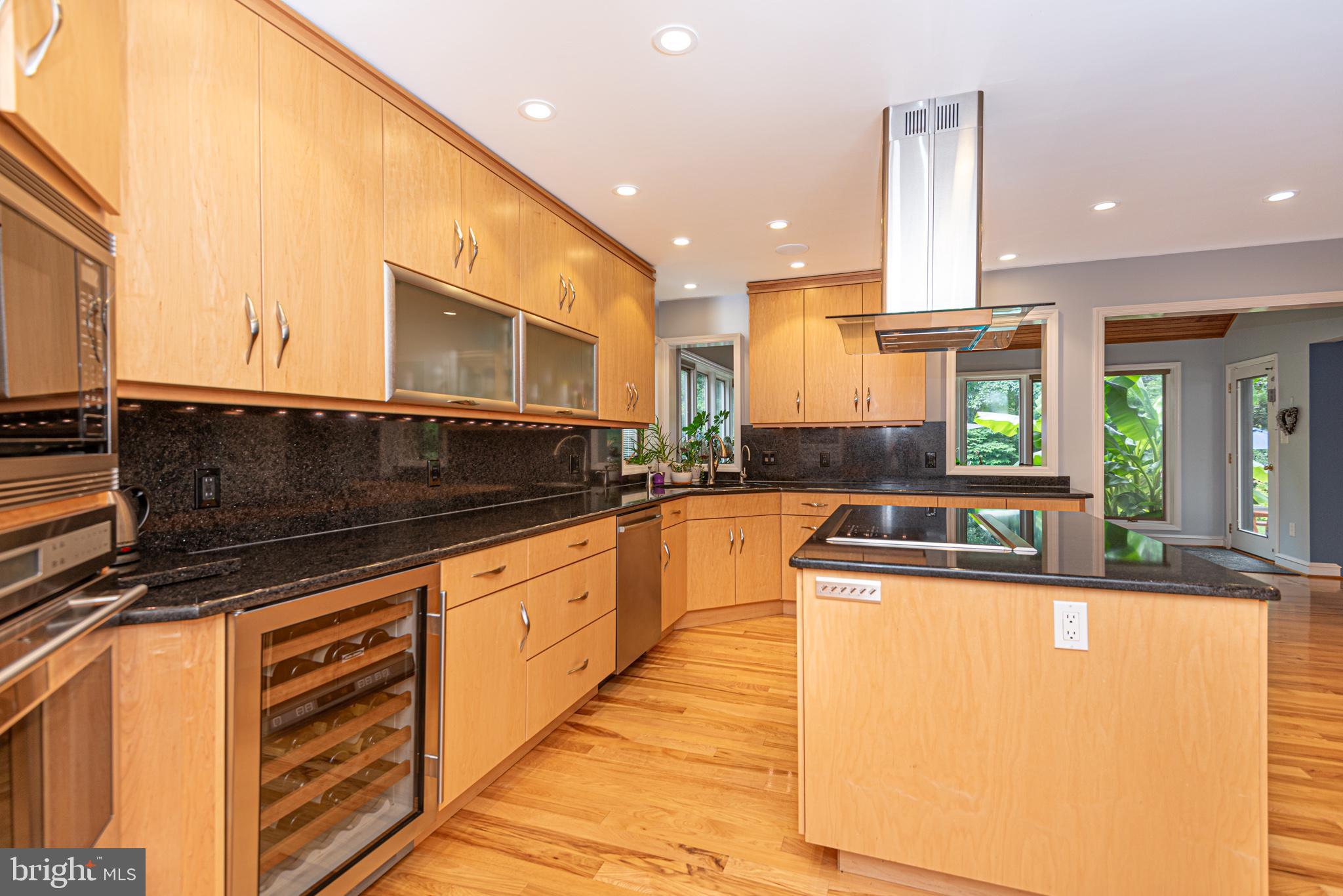11 FOREST RIDGE