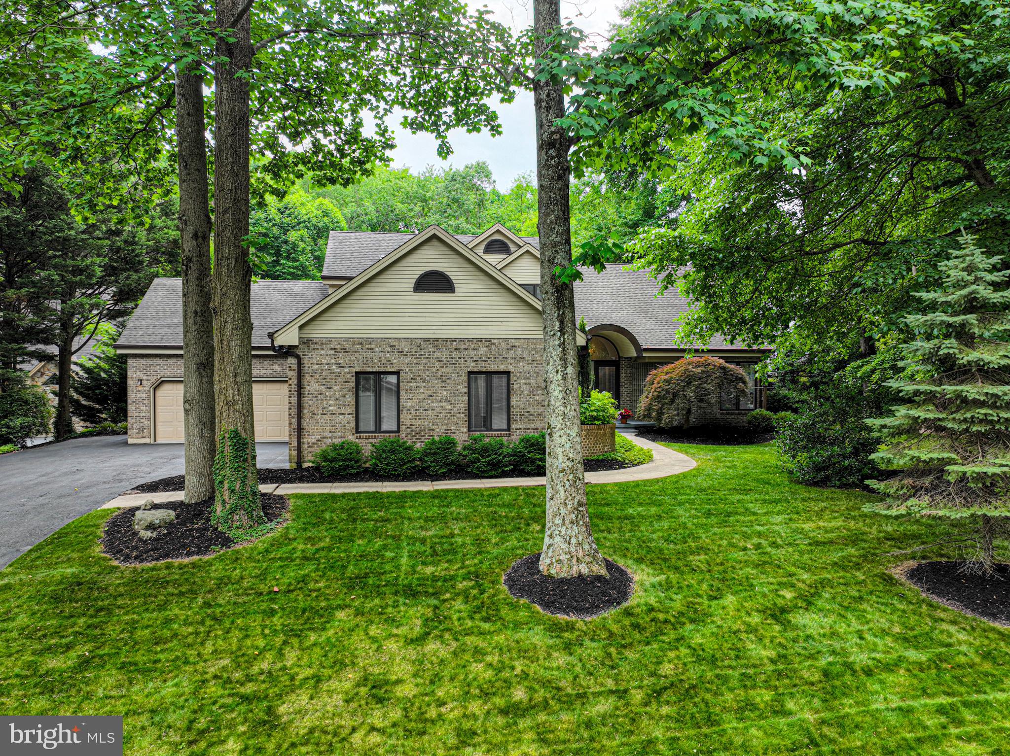 11 FOREST RIDGE