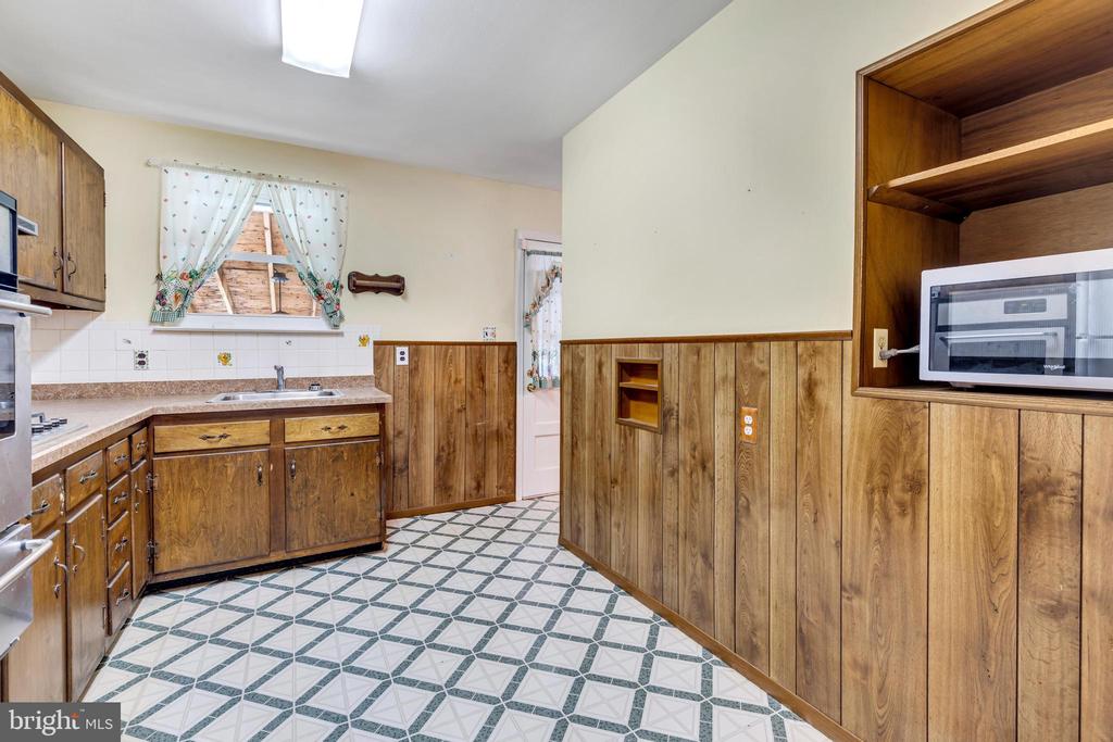 5 POWHATAN ROAD