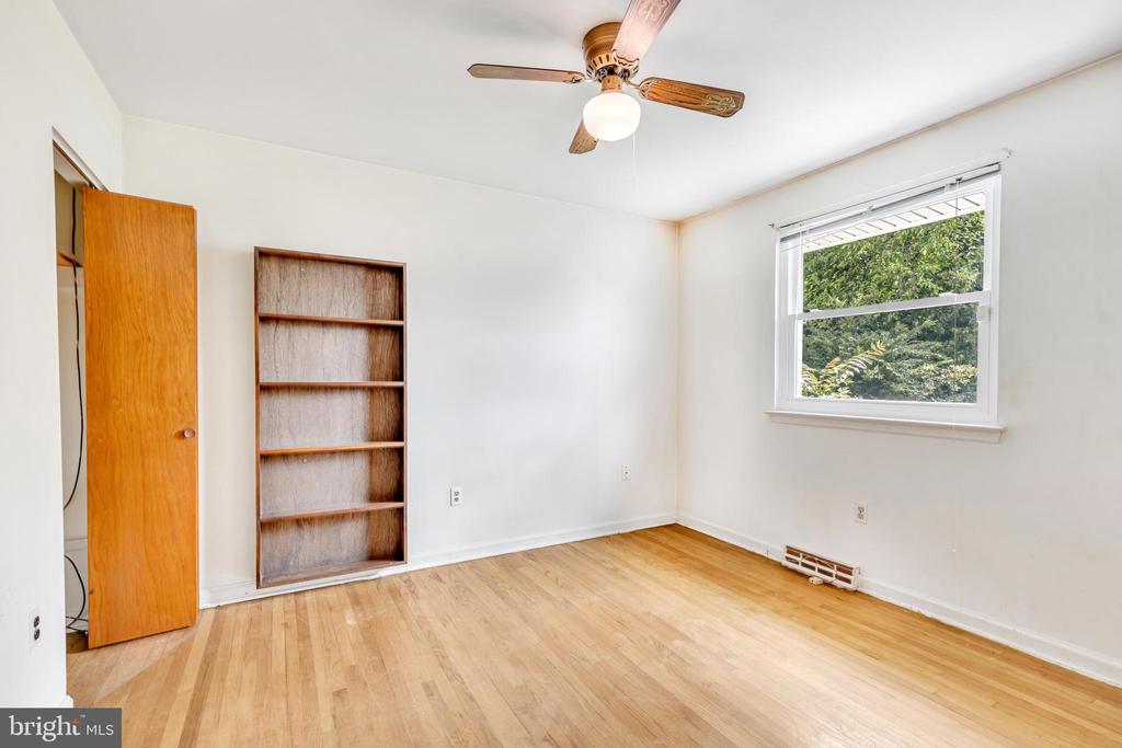 5 POWHATAN ROAD