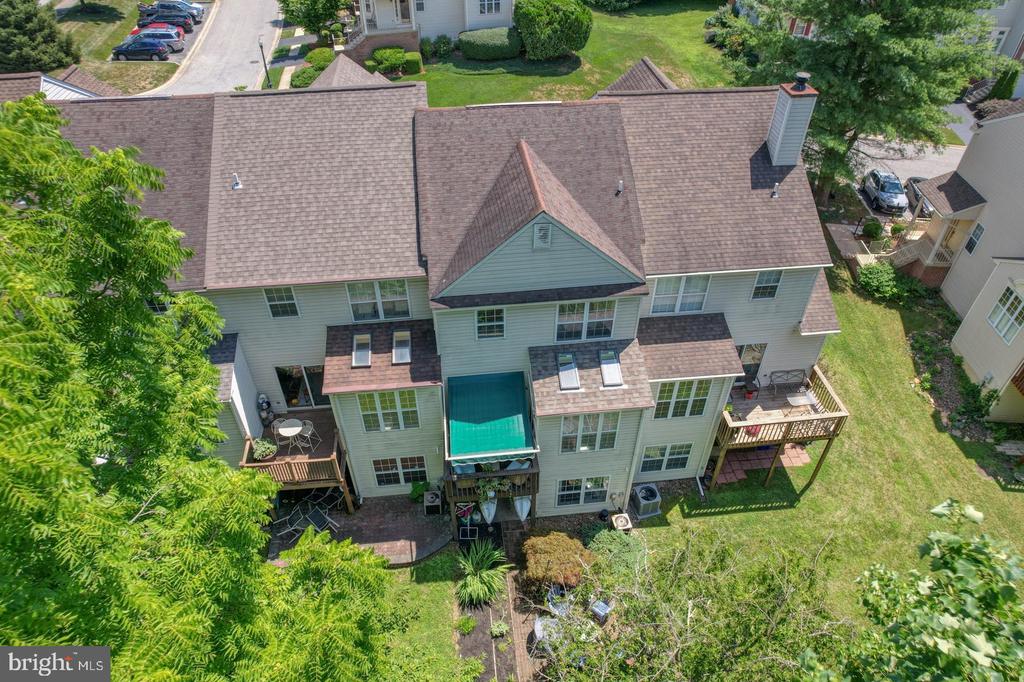 409 WOODSTOCK LANE