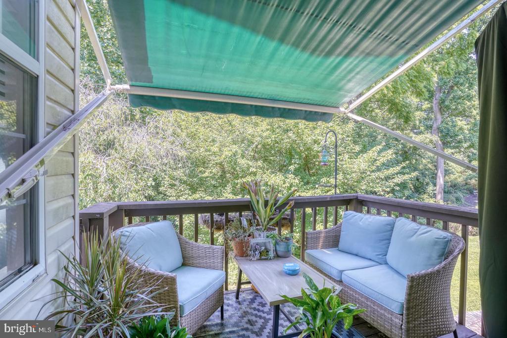 409 WOODSTOCK LANE