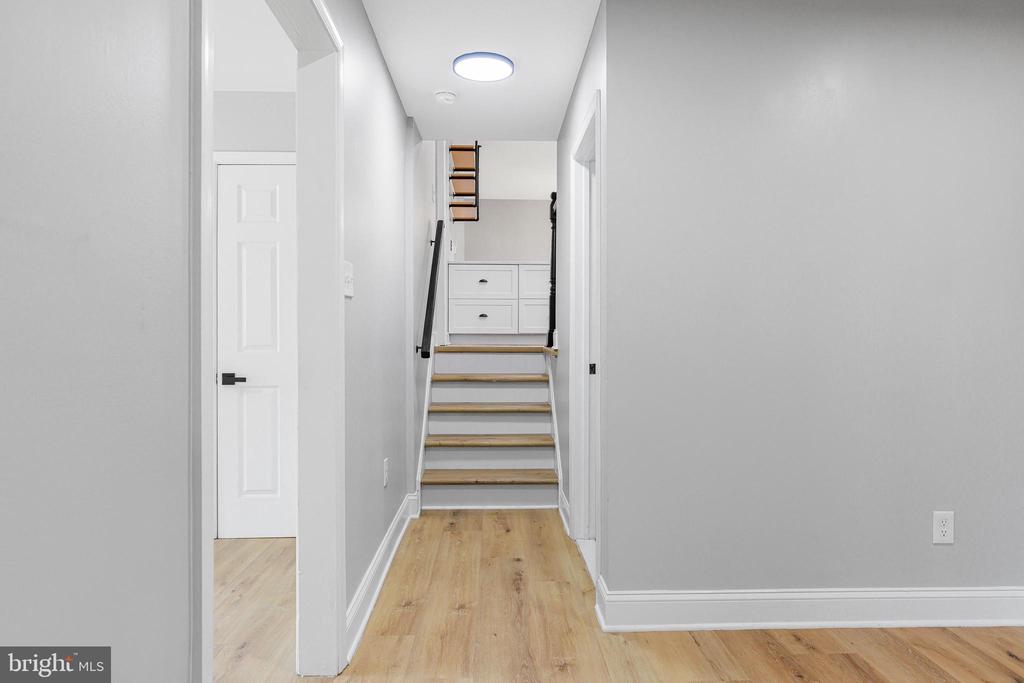 6 WHITEHAVEN DRIVE
