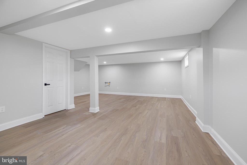 6 WHITEHAVEN DRIVE