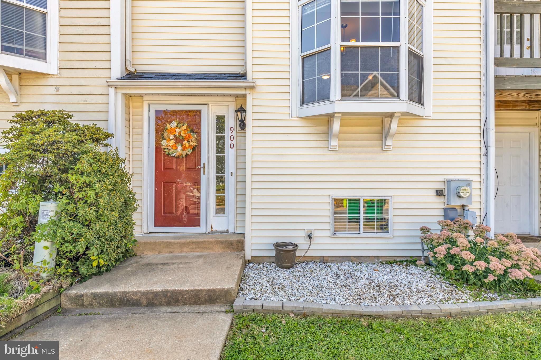 900 SABINA CIRCLE
