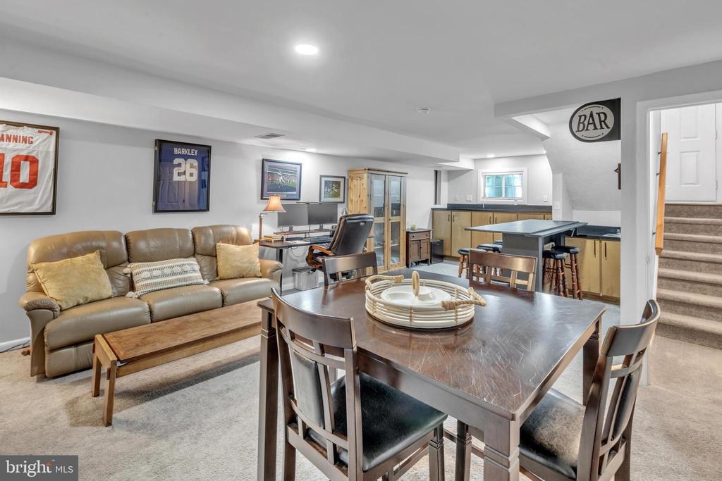 900 SABINA CIRCLE