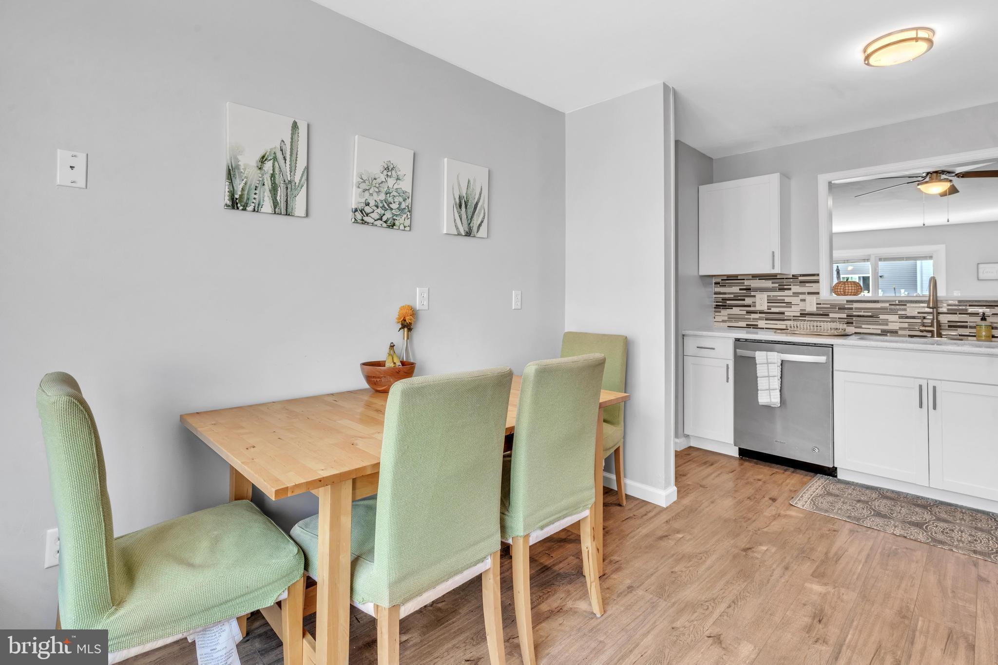 900 SABINA CIRCLE
