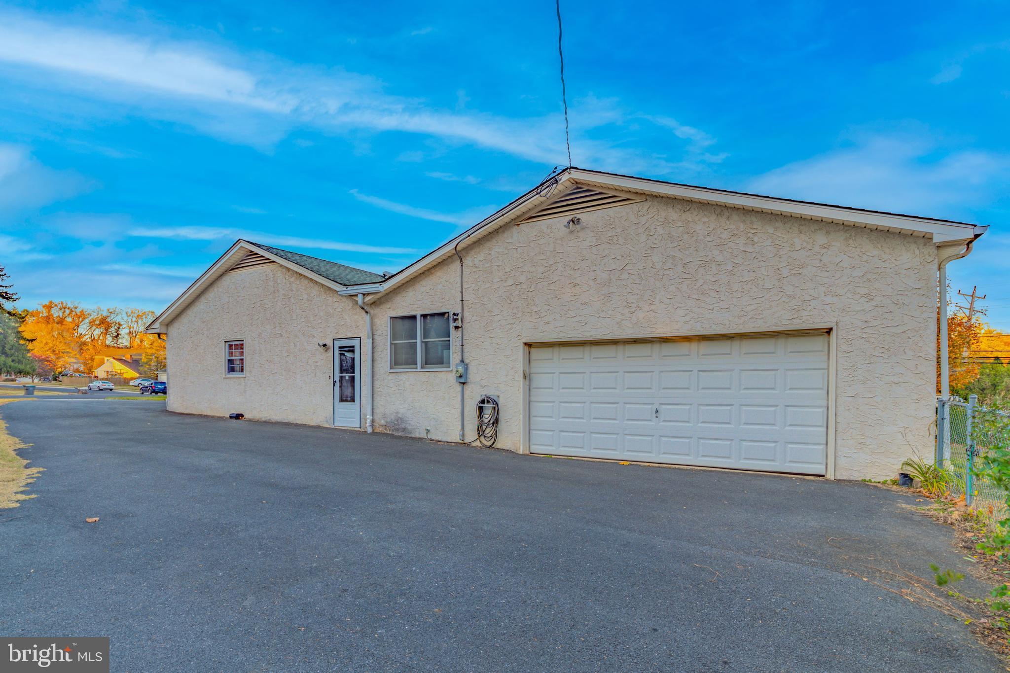 2601 SKYLARK ROAD