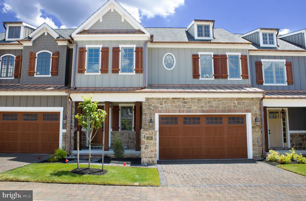 1111 INVERMERE ROAD
