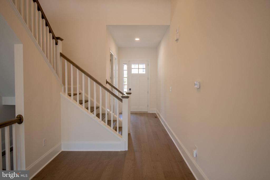 1111 INVERMERE ROAD