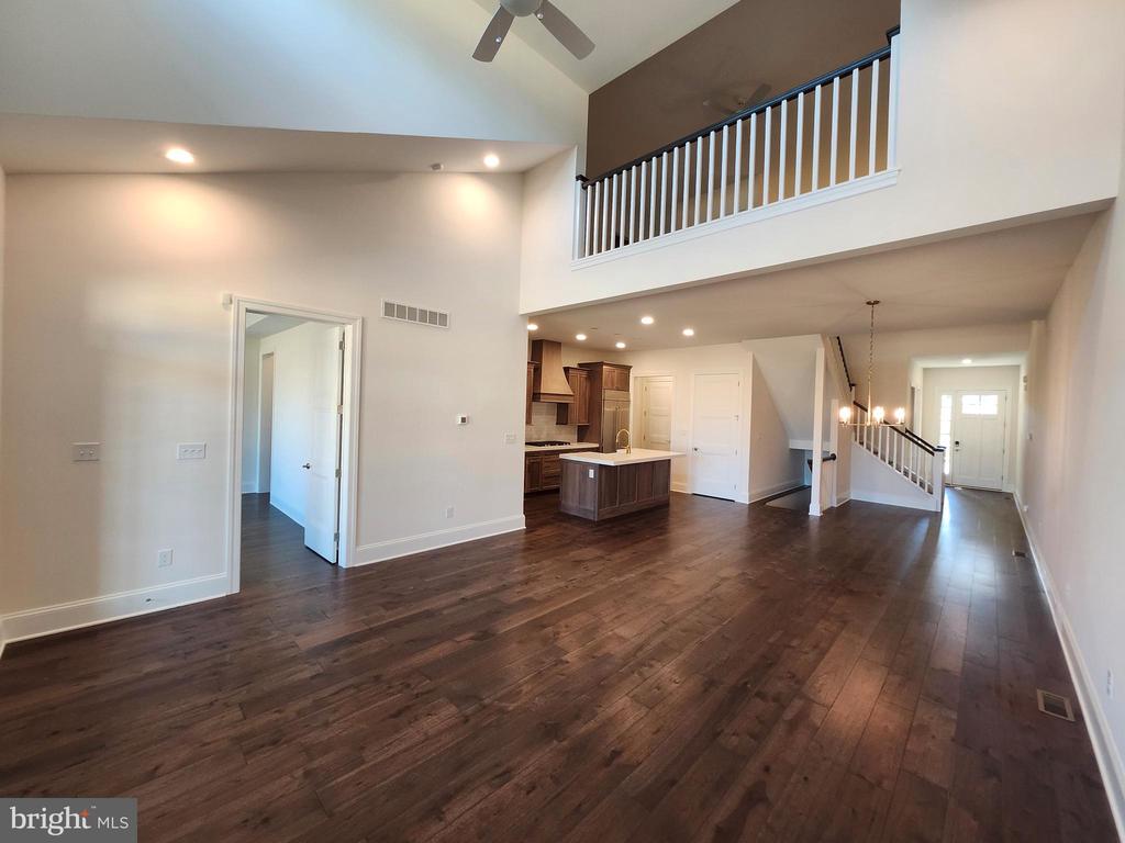 1111 INVERMERE ROAD