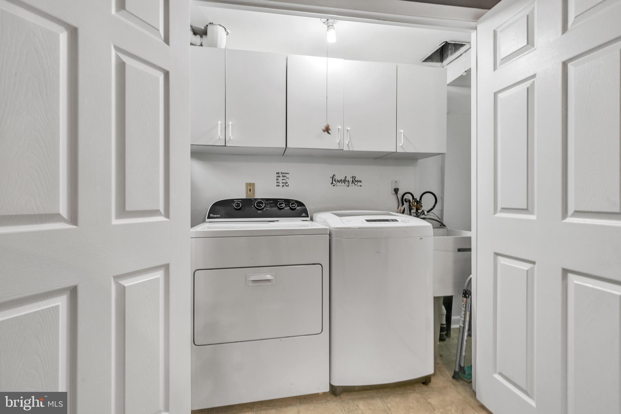 130 N DILLWYN ROAD
