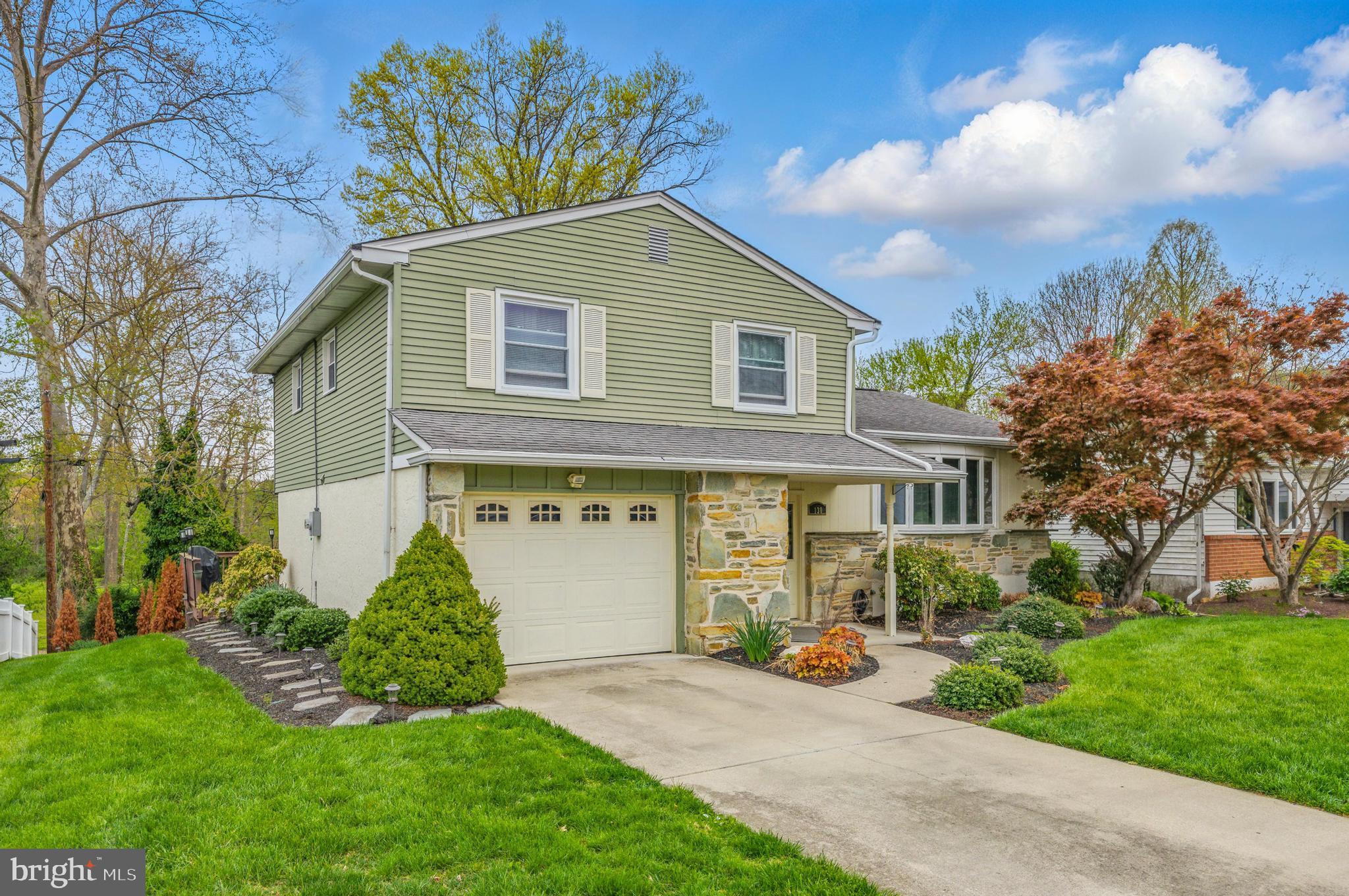 130 N DILLWYN ROAD
