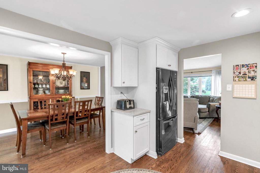 130 N DILLWYN ROAD
