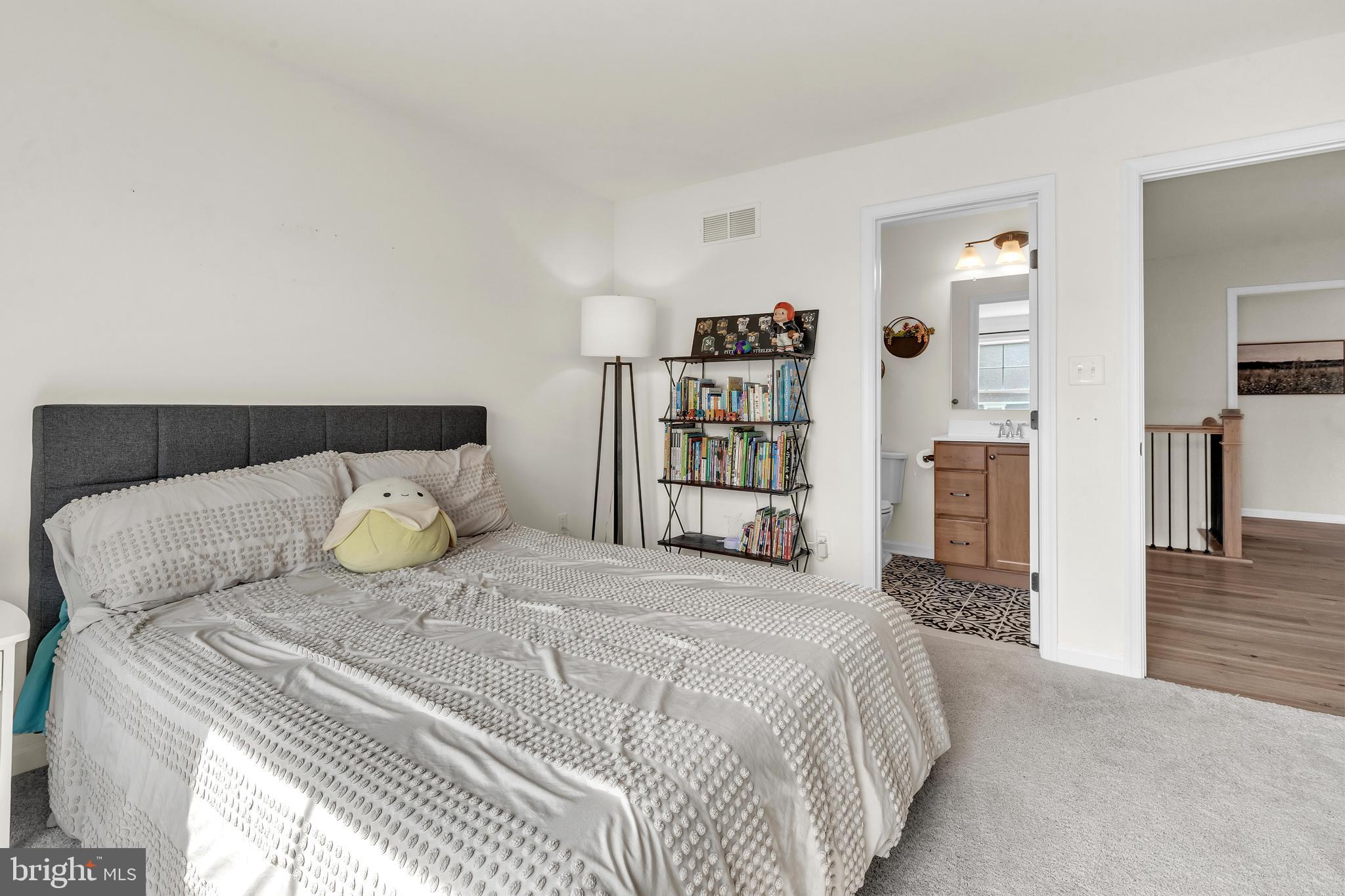 340 ELLENWOOD DRIVE