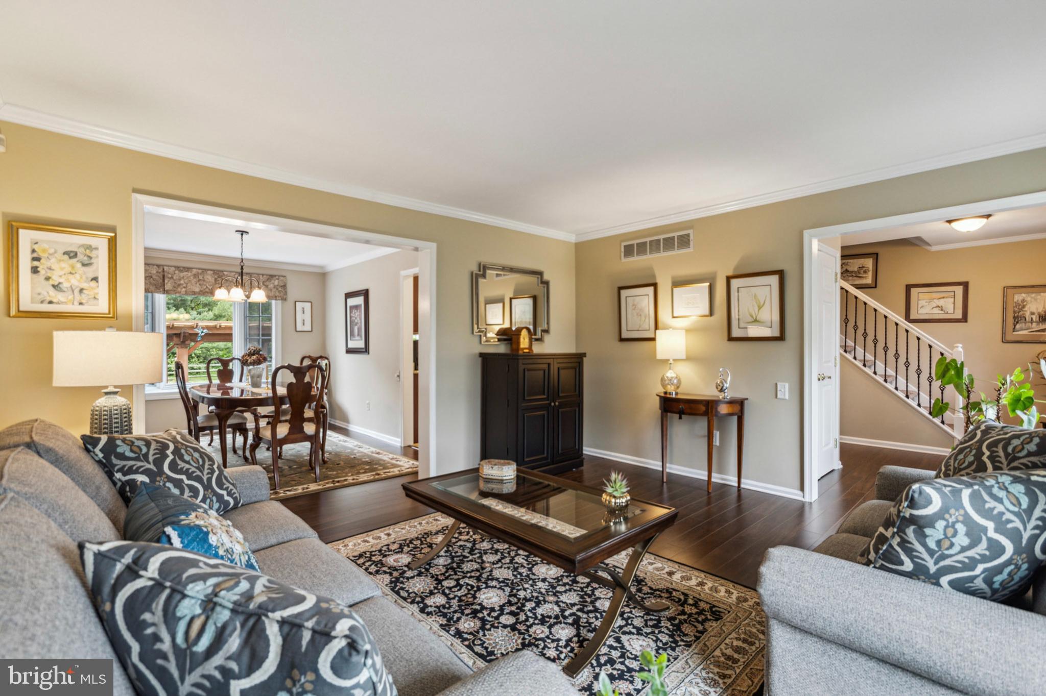 24 OAKVIEW DRIVE