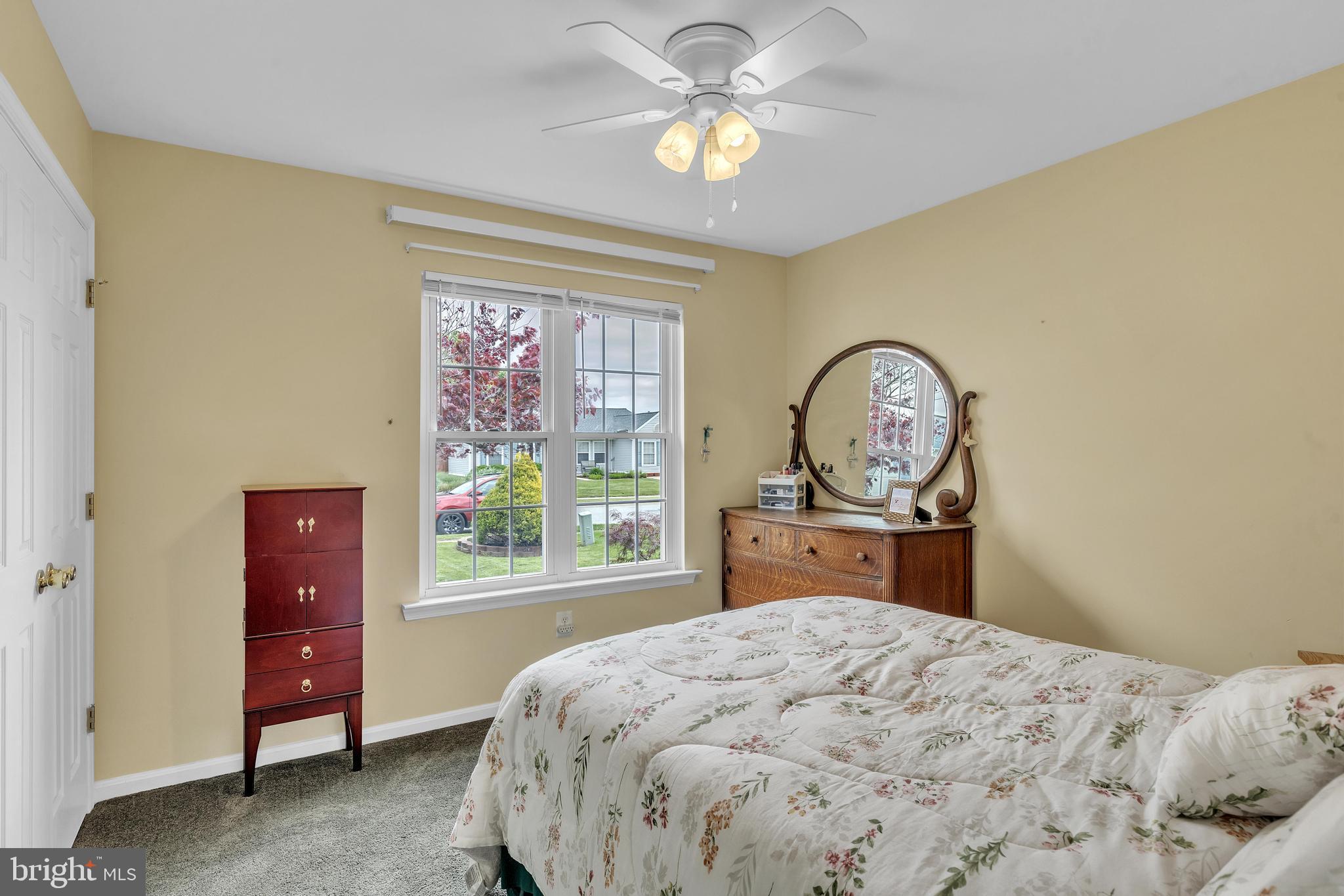 5 PATRICIA CIRCLE