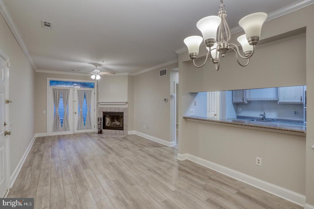 2902 WATERS EDGE DRIVE 261