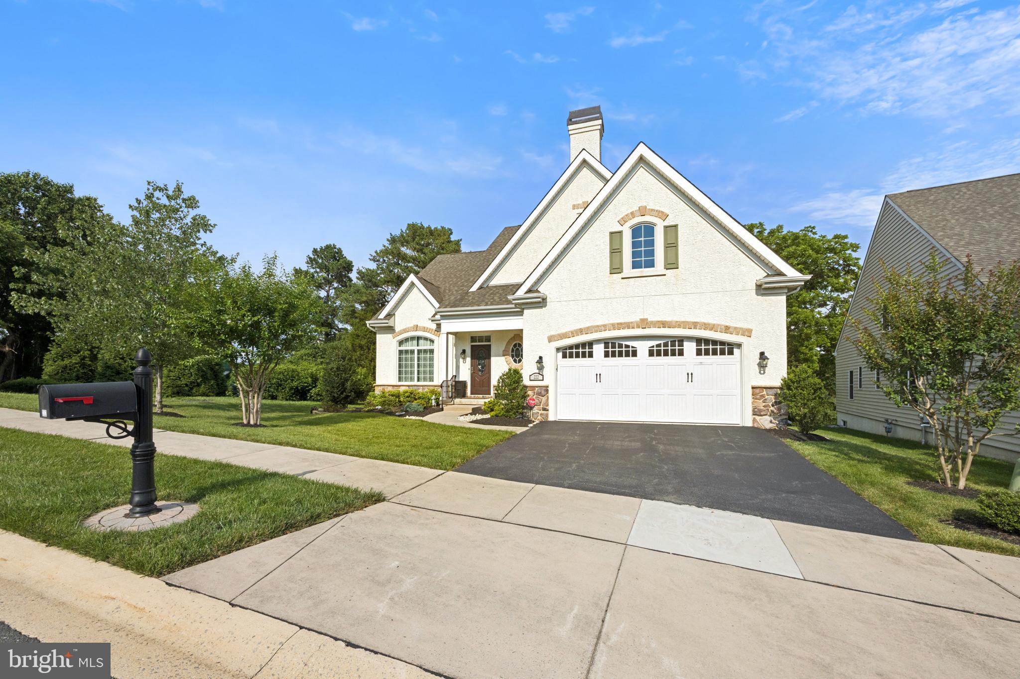 222 CARLOW DRIVE