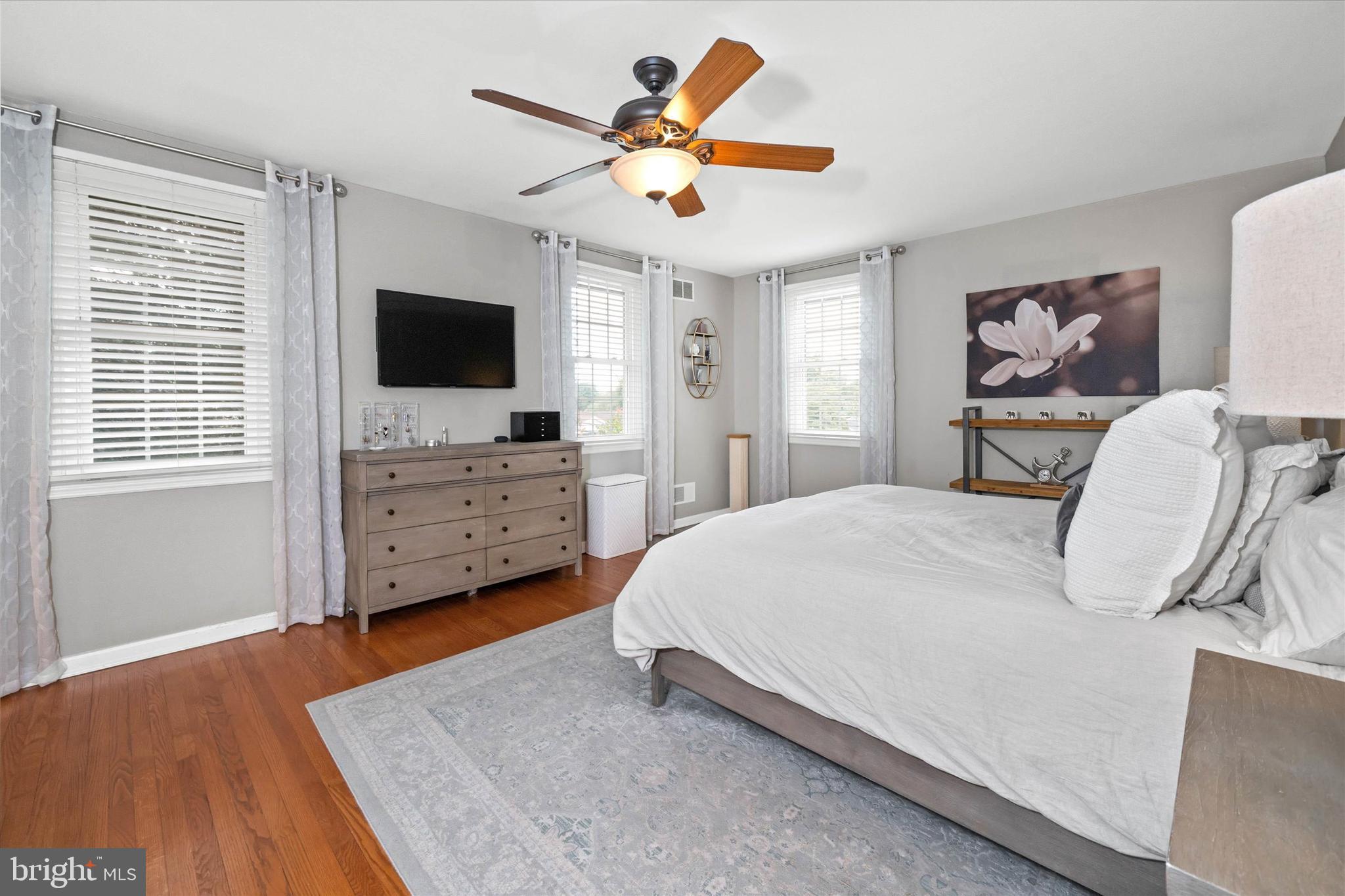 35 WINTERBURY CIRCLE
