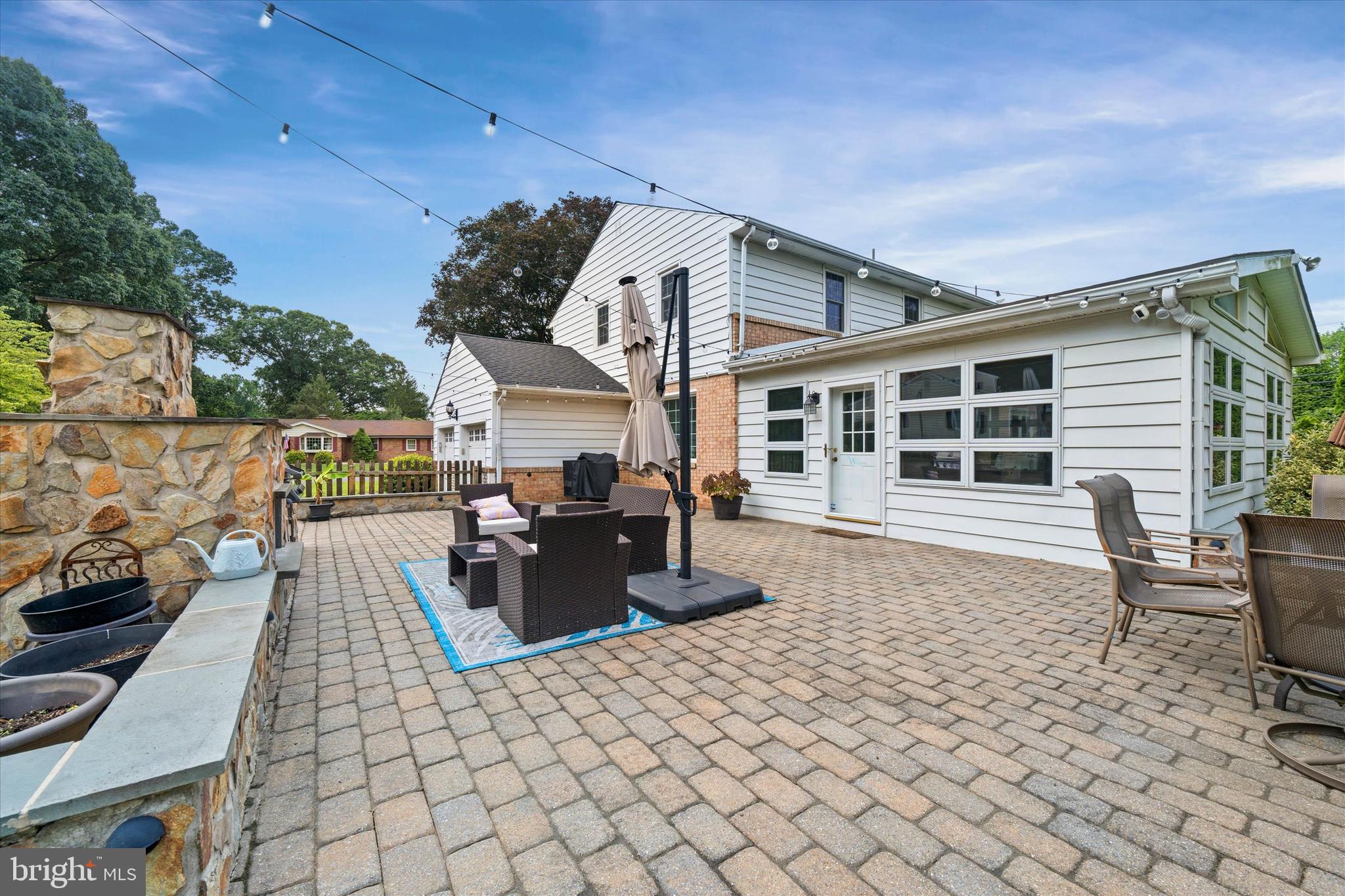 35 WINTERBURY CIRCLE