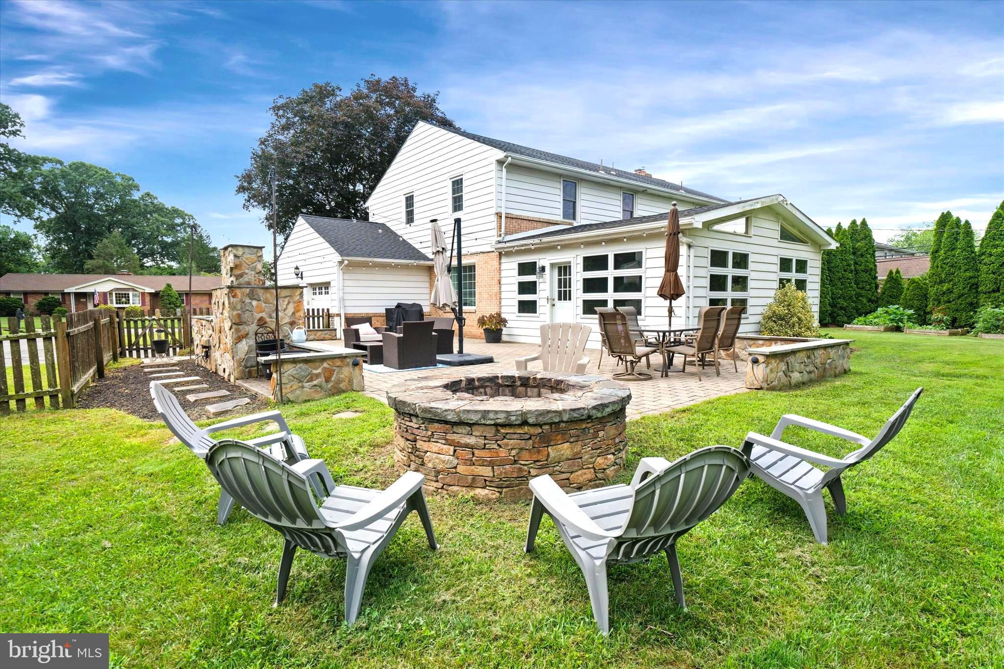 35 WINTERBURY CIRCLE