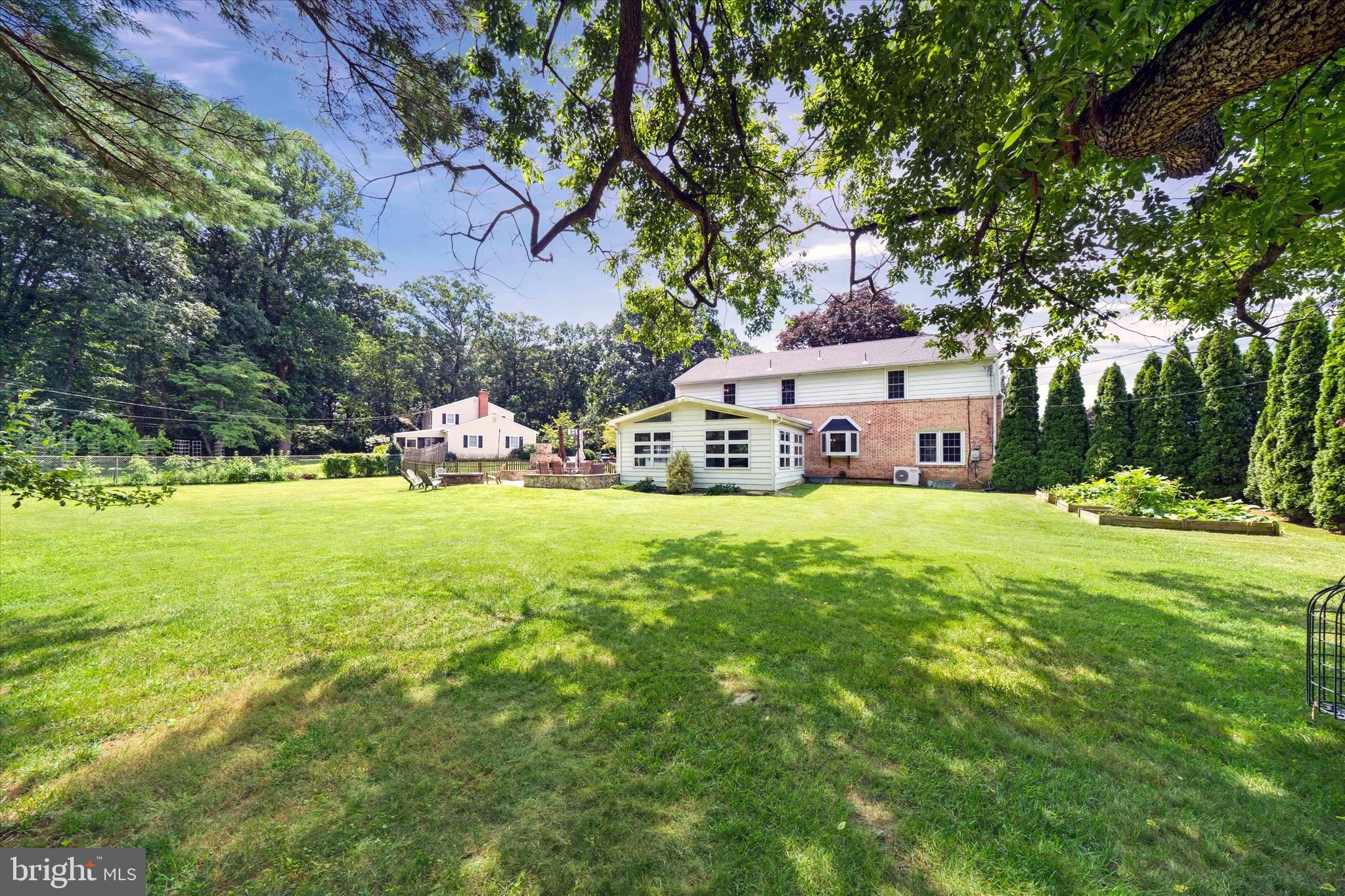 35 WINTERBURY CIRCLE