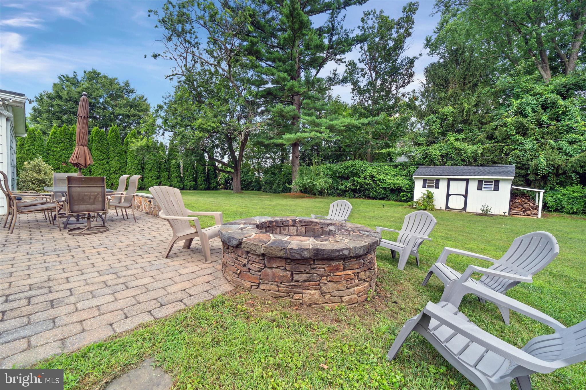35 WINTERBURY CIRCLE