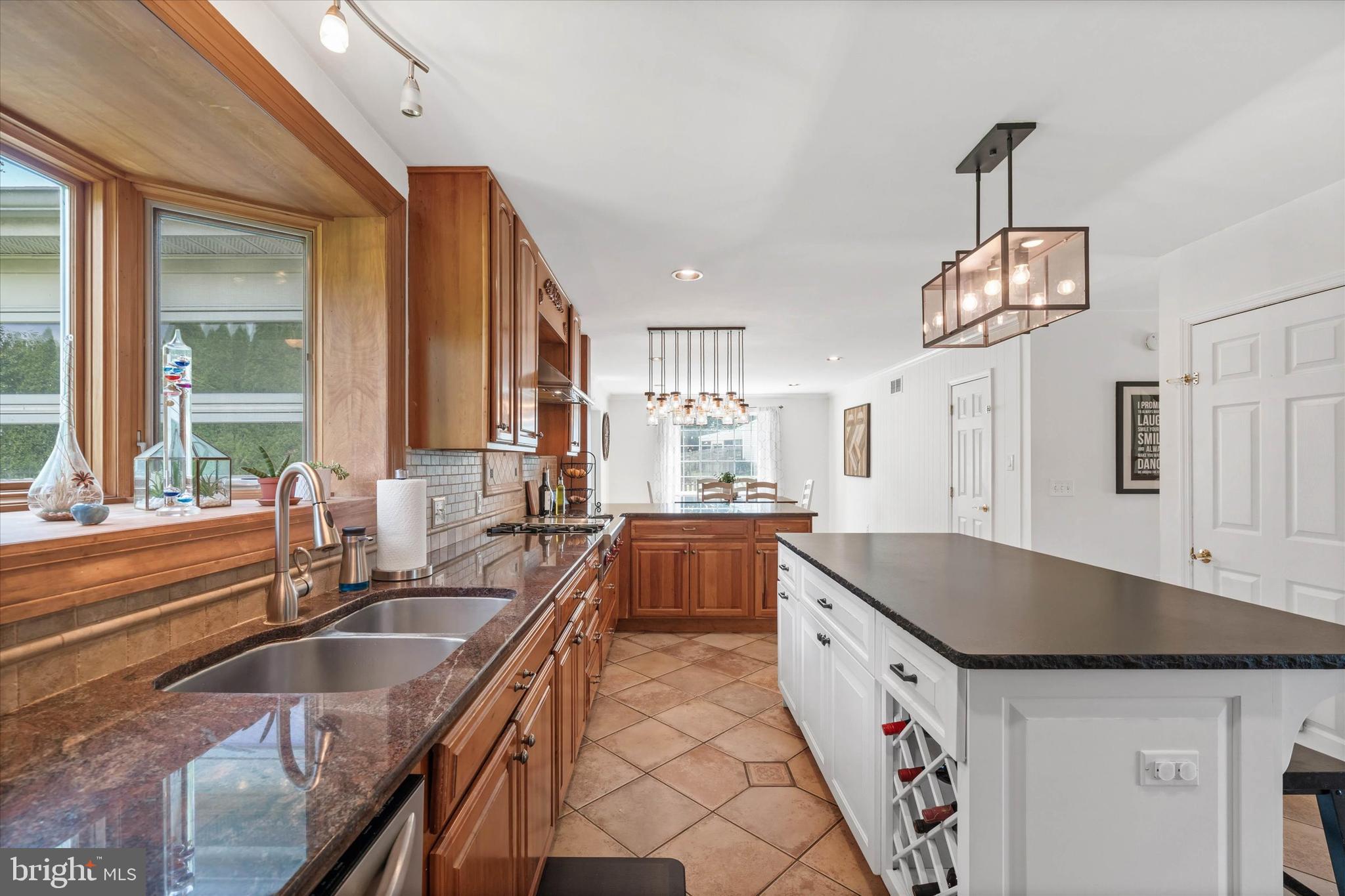 35 WINTERBURY CIRCLE