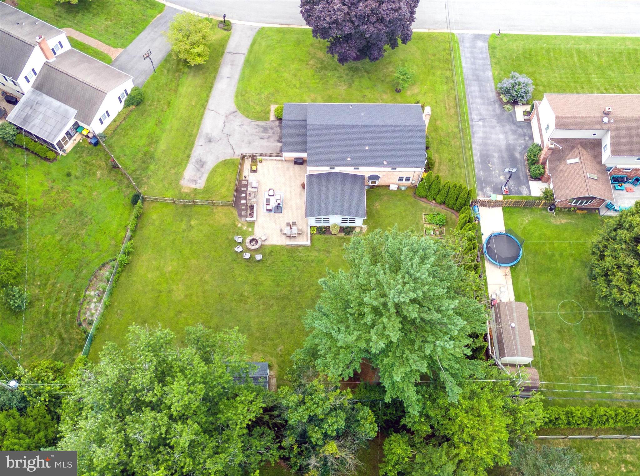 35 WINTERBURY CIRCLE