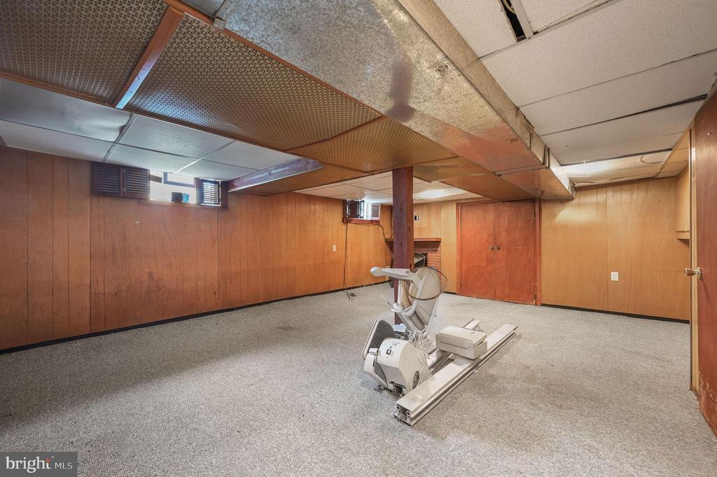 2735 W THIRD STREET