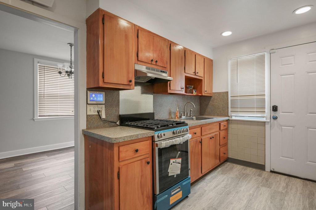 2735 W THIRD STREET