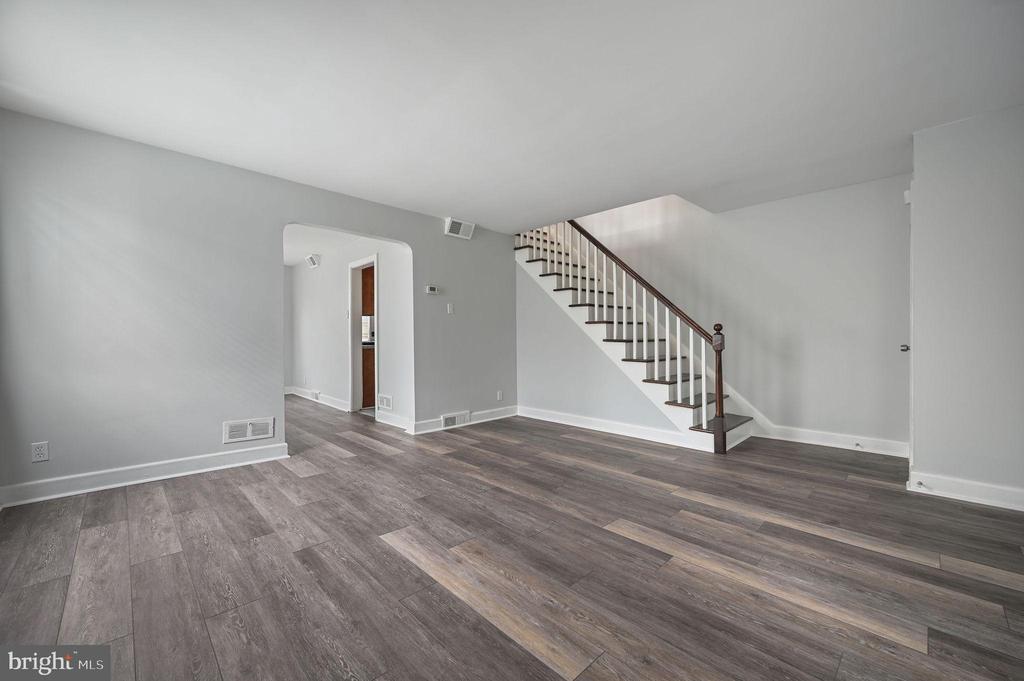 2735 W THIRD STREET