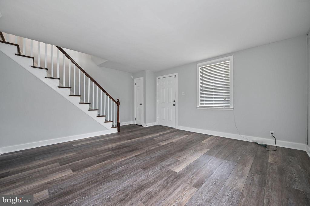 2735 W THIRD STREET