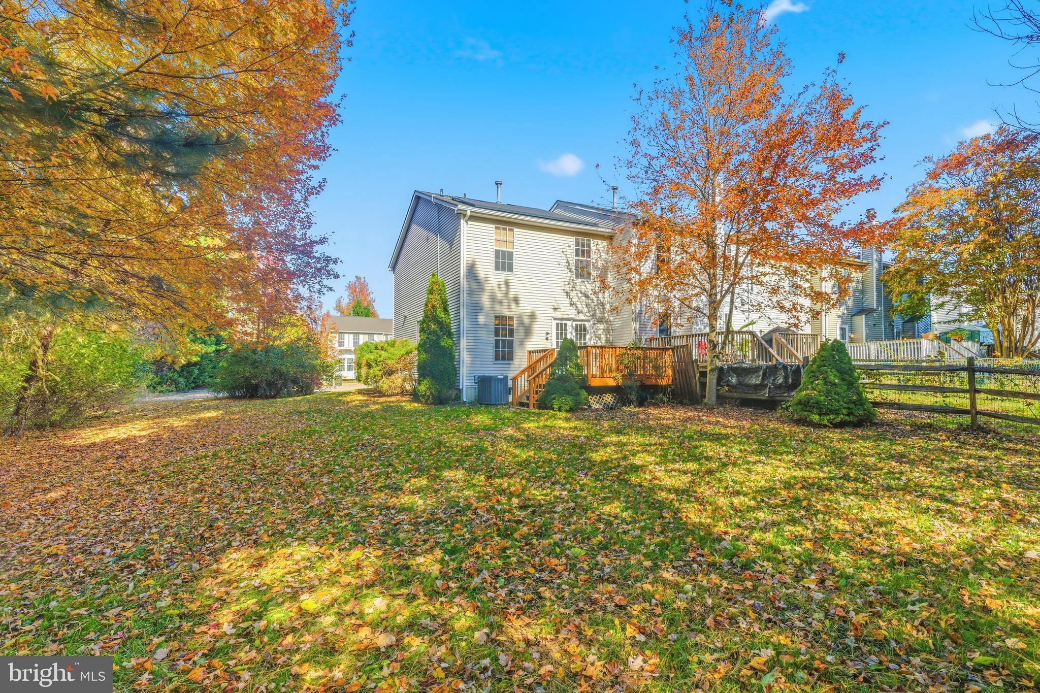 117 W SHETLAND COURT