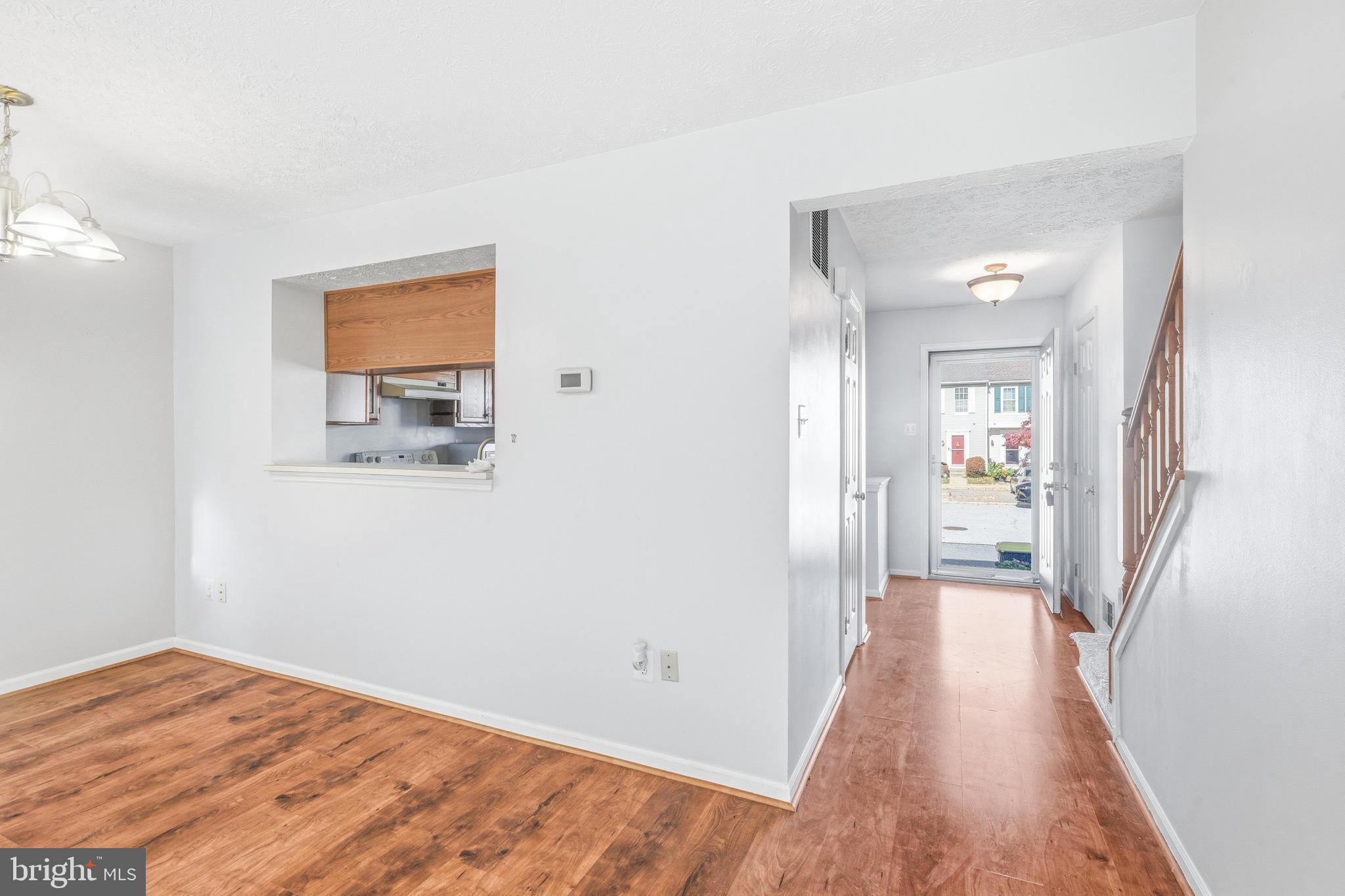 117 W SHETLAND COURT