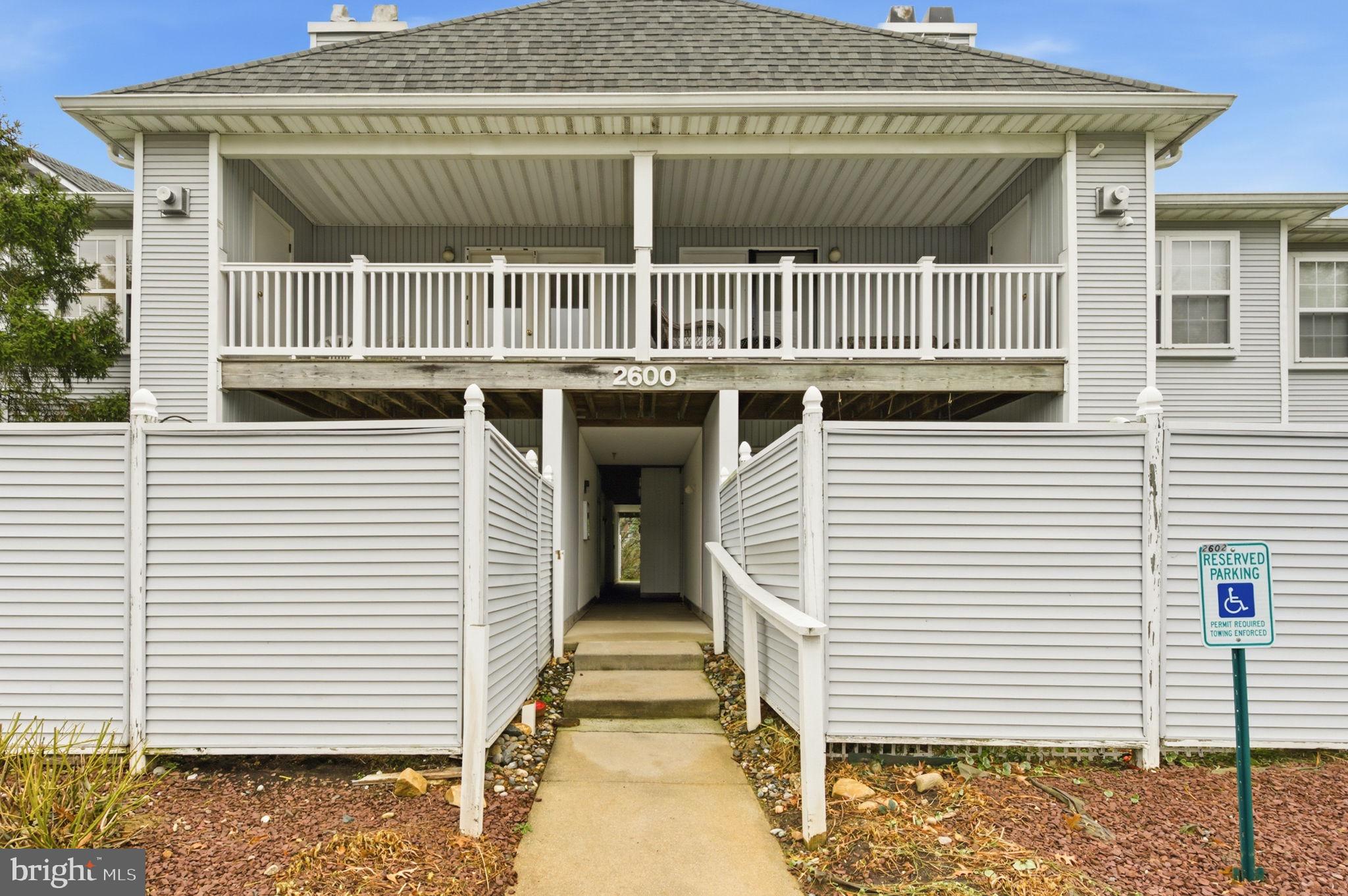 2607 WATERS EDGE DRIVE