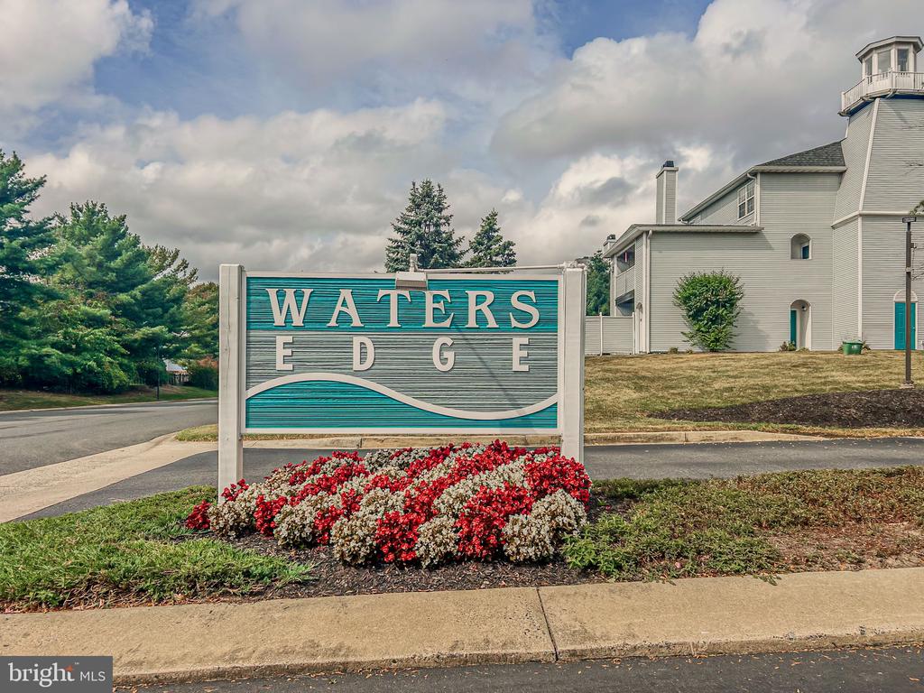 2607 WATERS EDGE DRIVE