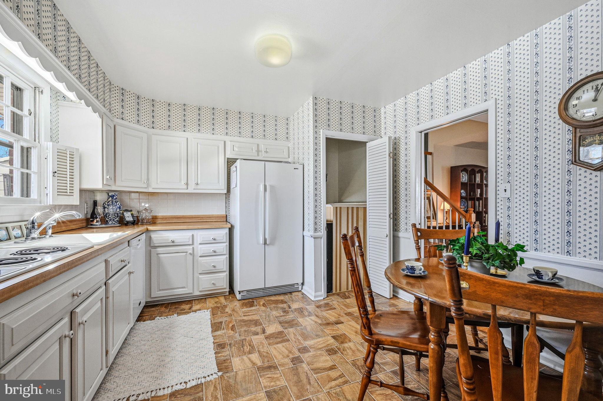2414 CANEY ROAD