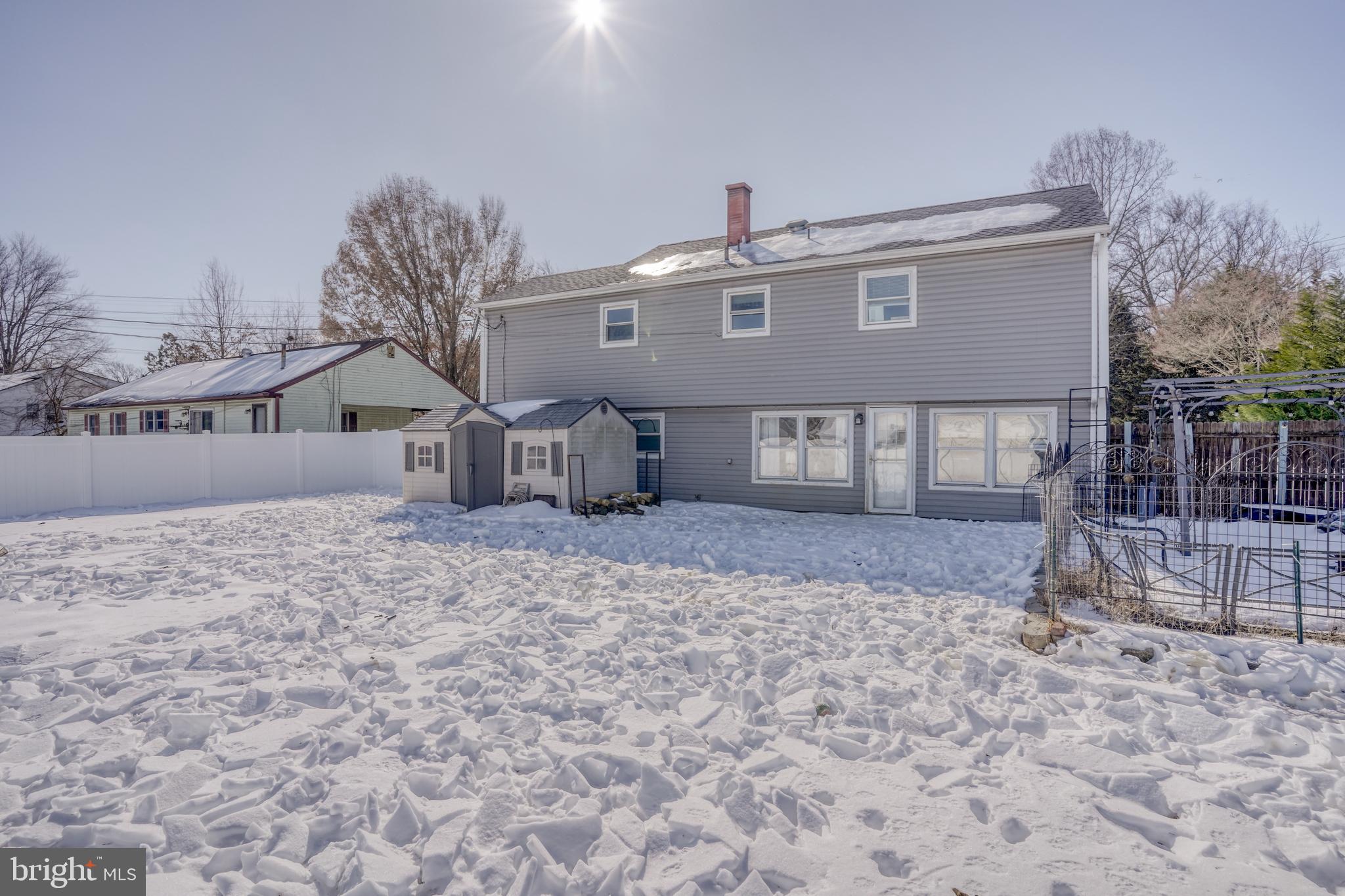 905 HARVEY ROAD