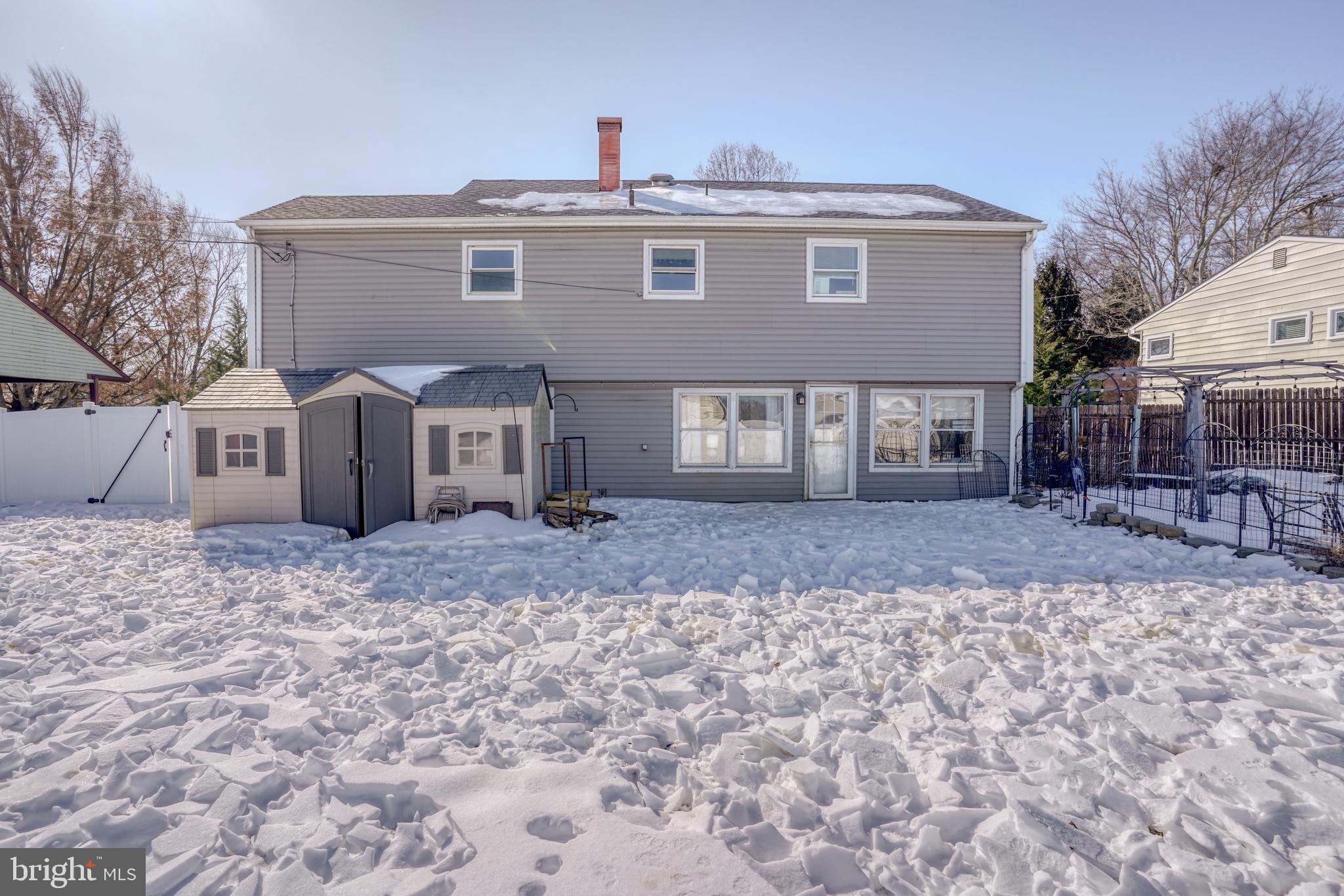 905 HARVEY ROAD