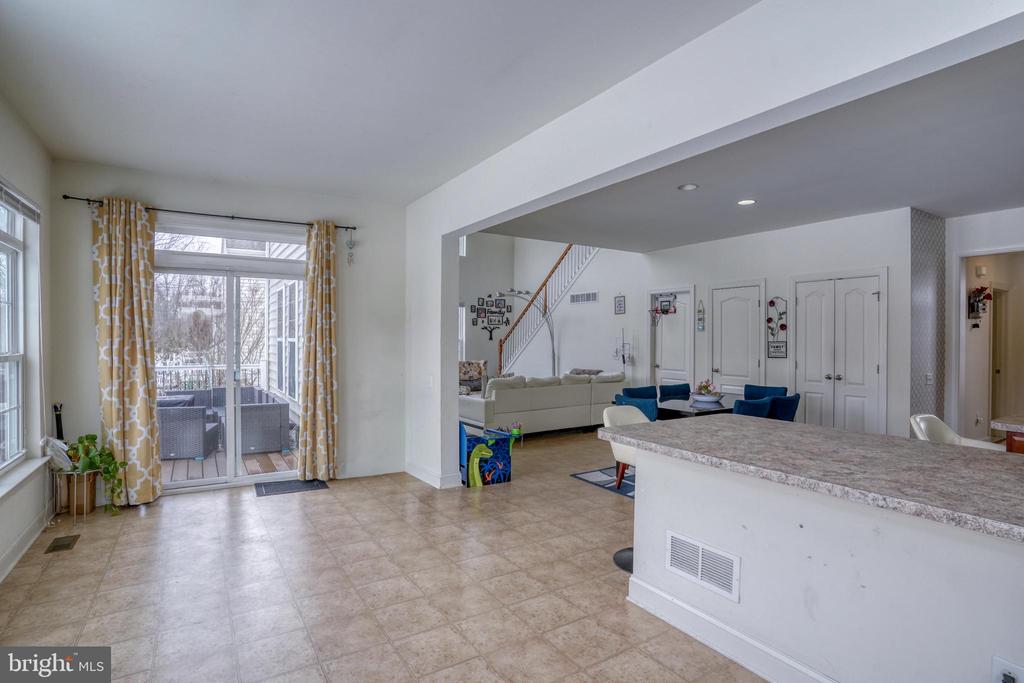 301 E FURROW LANE