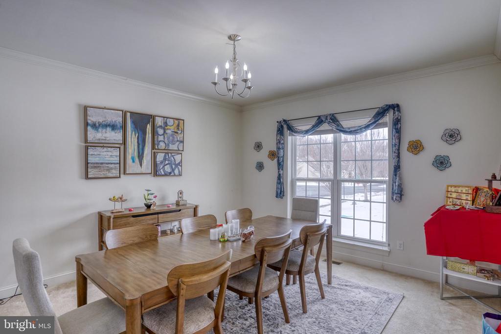 301 E FURROW LANE