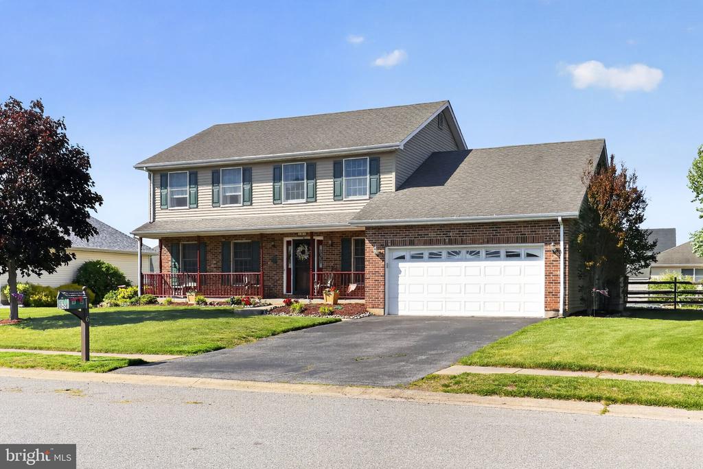6 BILTMORE COURT