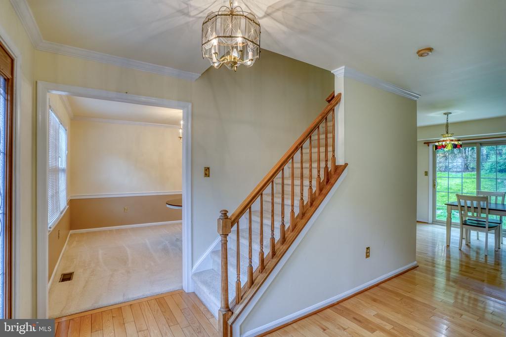 2 LILAC COURT