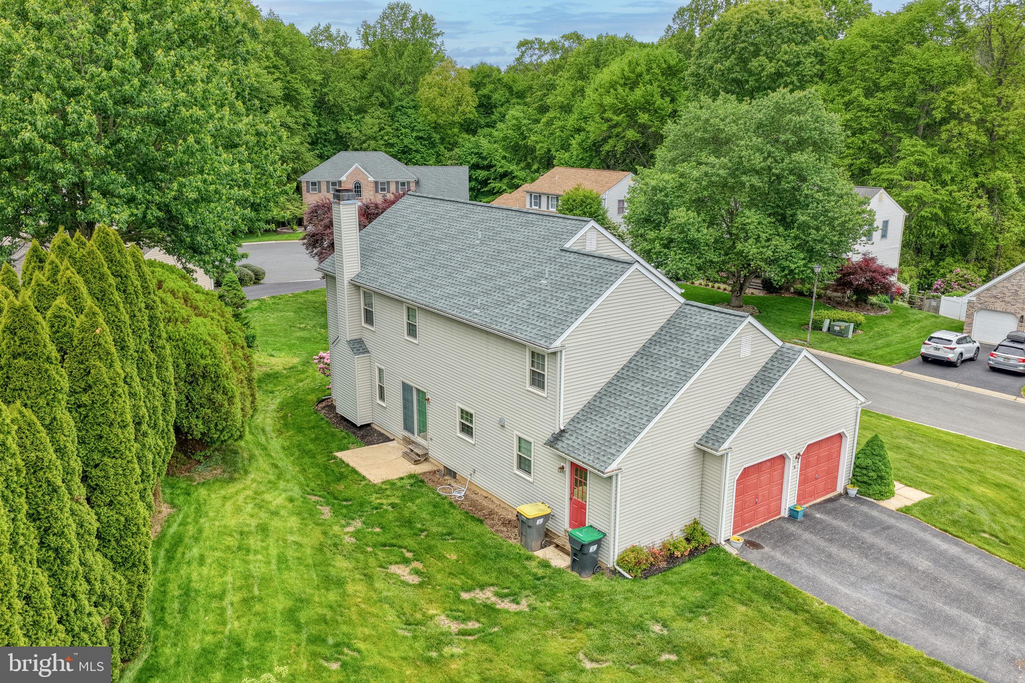 2 LILAC COURT