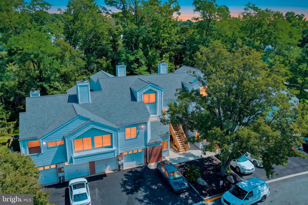 407 MADELINE COURT